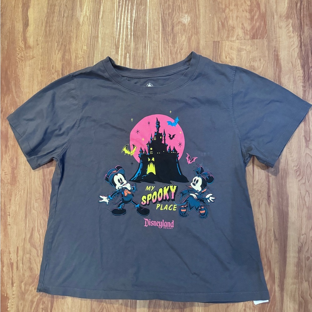 Disney Parks 2023 Mickey Halloween Women's T-Shirt- It's My Spooky Place SZ Medi